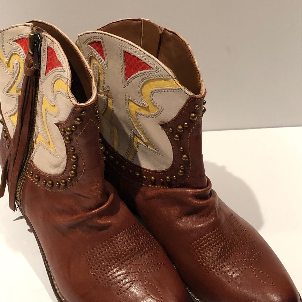 Sam Edleman Shane Cowgirl Booties EUC Size 7.5